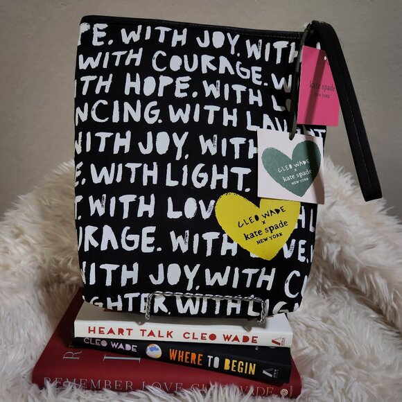 ♠️Kate Spade® Limited Edition Phrases Pouch NWT - Picture 1 of 8